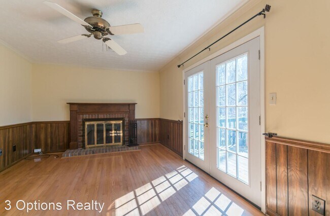 Foto del edificio - 3 br, 2.5 bath House - 400 Barrington Dr E
