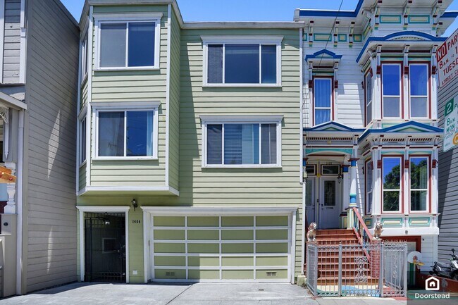 Building Photo - 1464 Grove St