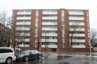 Building Photo - 29 Concord Ave