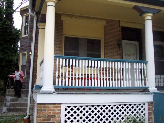 Front porch - 819 S St Bernard St