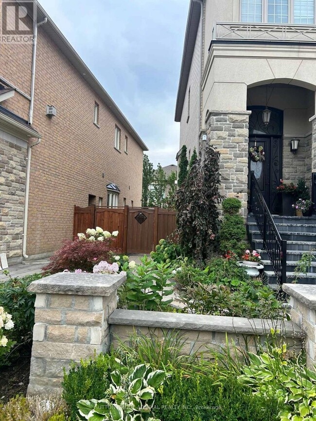 Building Photo - 307 Chatfield Drive