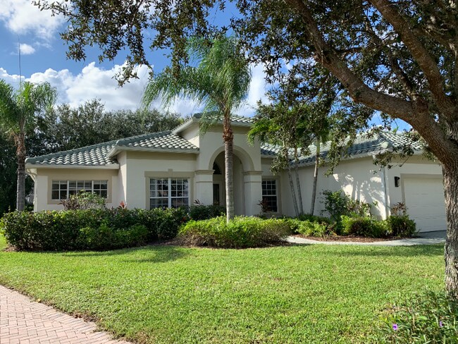 Building Photo - 8452 Laurel Lakes Blvd