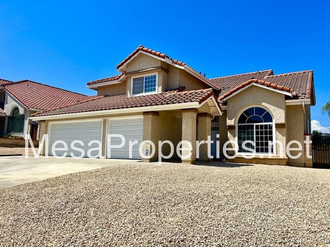 Building Photo - 2456 Olympic View Dr
