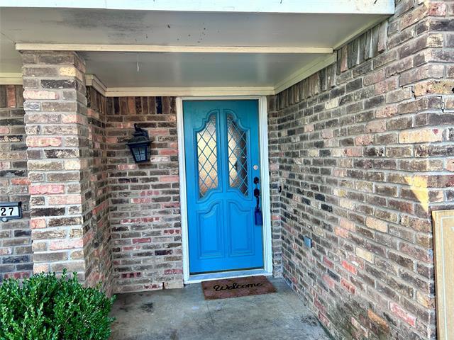 Building Photo - 327 Meadowlark Ln
