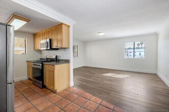 Building Photo - 9948 San Juan St