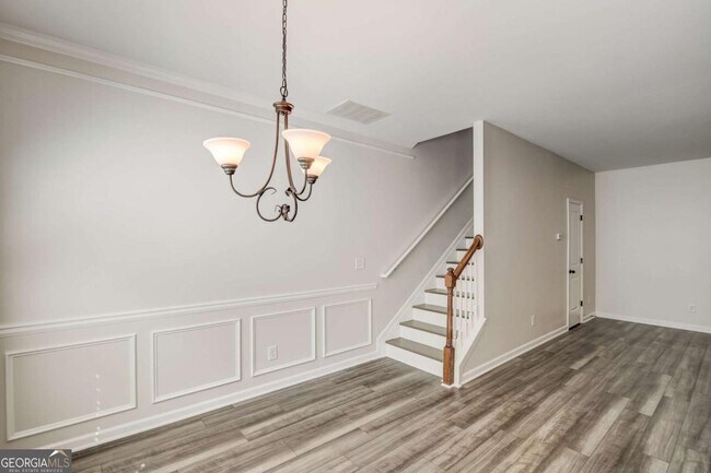Foto del edificio - 544 Oakside Pl