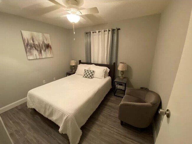 Foto del edificio - 3938 N Quail Ln