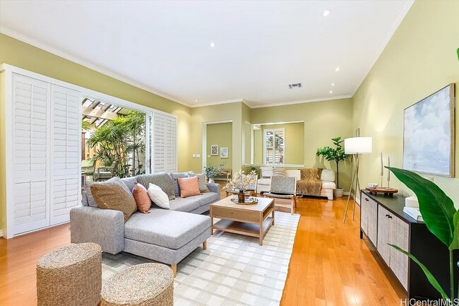 Building Photo - Luxury Living at Koko Villas, Hawaii Kai – Spacious 3 Bed, 2.5 Bath Single-Level Home