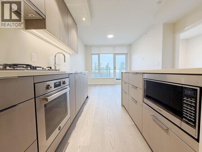 Photo du bâtiment - 6138 Birney Ave