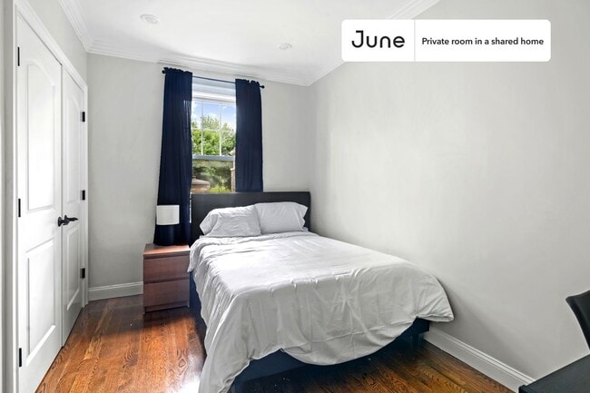 Building Photo - Room in Shared 4 bed/1.5 bath home