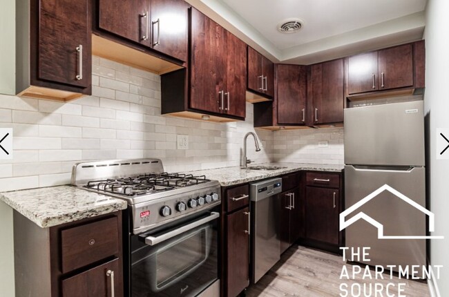 Photo - 445 W Barry Ave Apartment