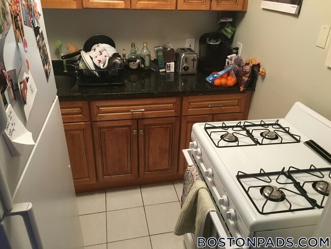 Building Photo - 435 Hanover St