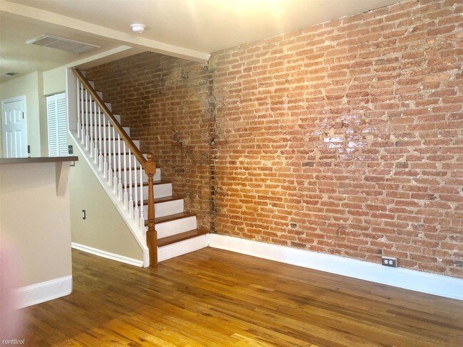 Foto del edificio - 2 br, 1.5 bath House - 913 S Linwood Ave