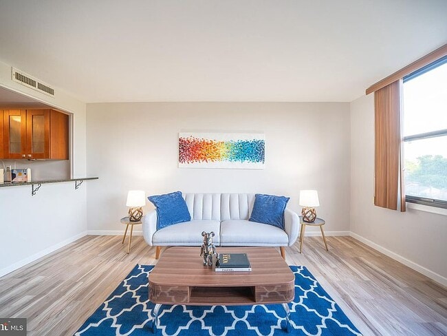 Living Room - 4600 Duke St