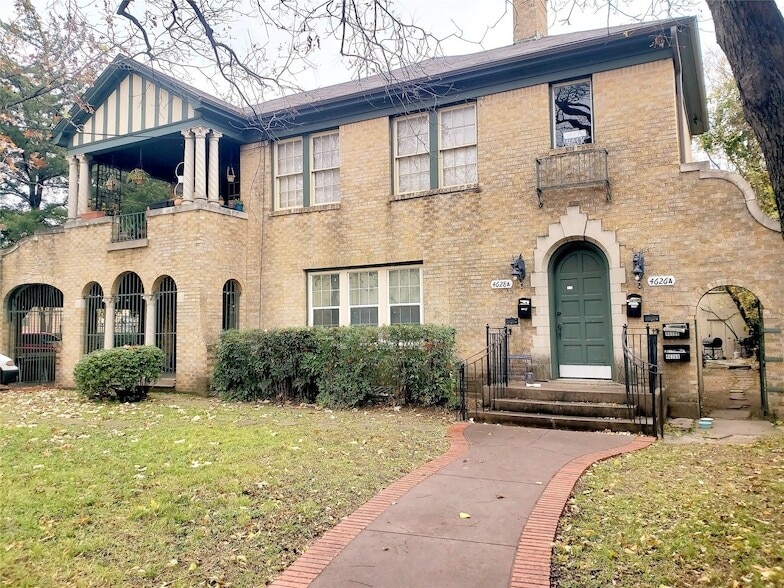 Primary Photo - 4626 Columbia Ave