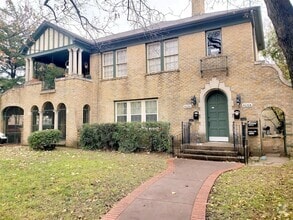 Building Photo - 4626 Columbia Ave