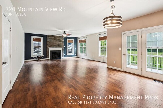 Foto del edificio - 720 Mountain View Rd