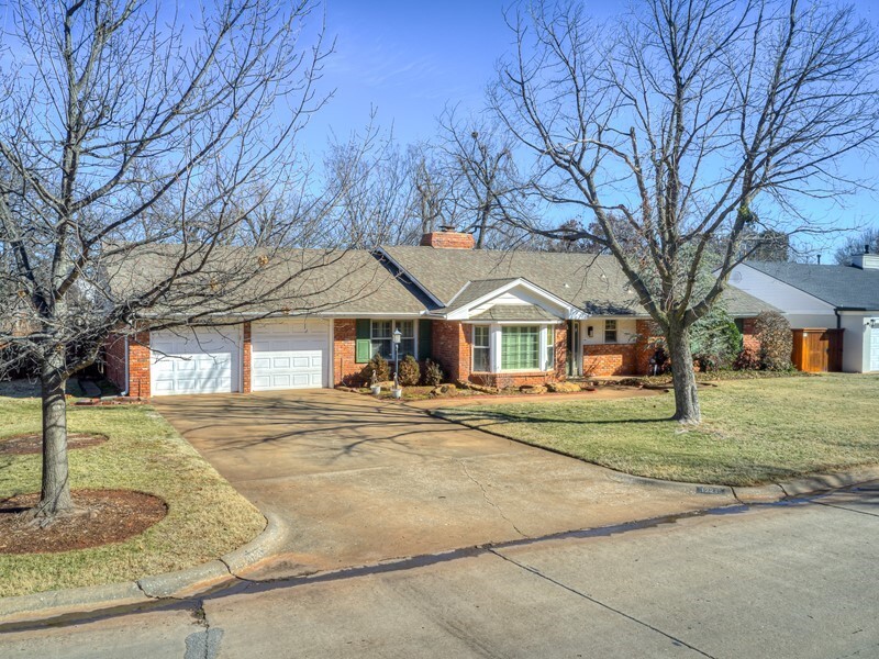 Primary Photo - Seamlessly Blends Classic Charm with Conte...