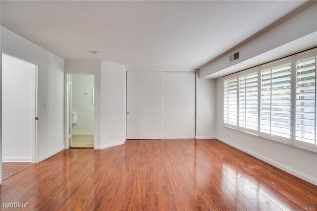 Building Photo - 3 br, 1.5 bath House - 602 Sinclair Ave