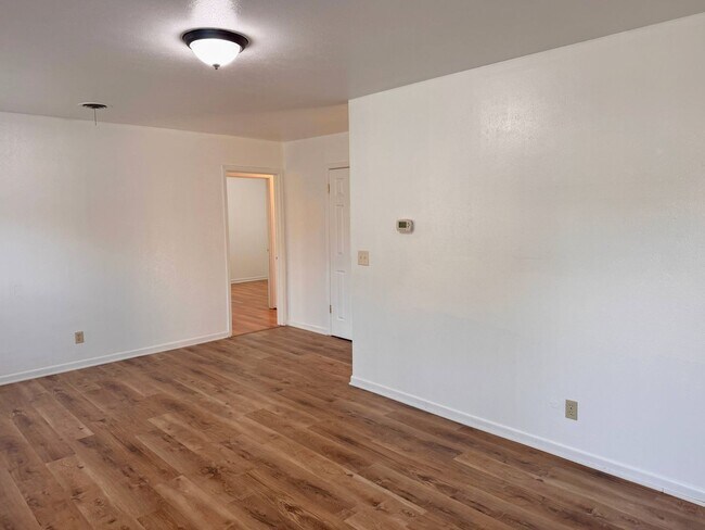 Foto del edificio - 3 Bed 1.5 Bath Home Close to Sheppard AFB!