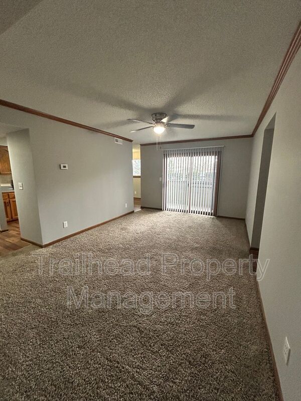 Building Photo - 3405 NW Duncan Rd