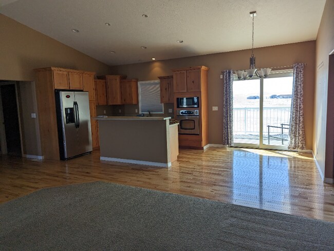 Building Photo - 20 Tri-view Ln