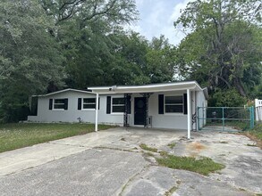 Building Photo - 5027 Doncaster Ave