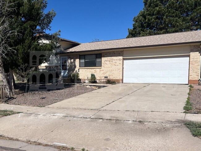Photo - 1070 Branding Iron Dr House