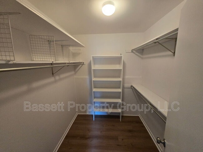 Foto del edificio - 1739 River Front Dr