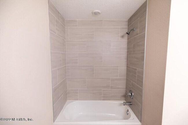 Foto del edificio - 407 Boracay Cir