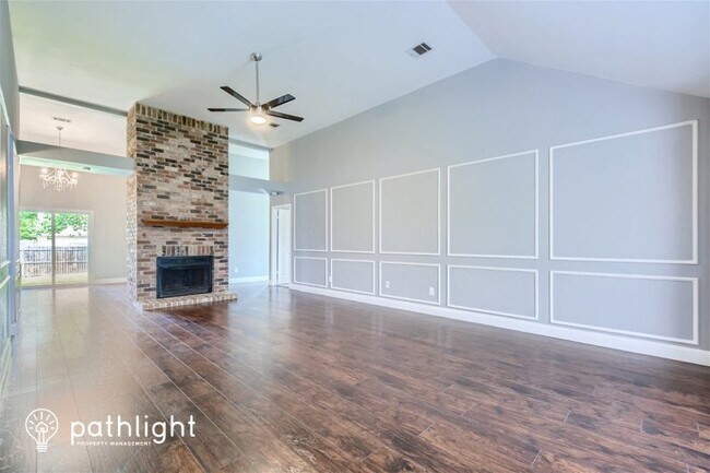 Building Photo - 725 Rawlins Drive, Lancaster, TX, 75146