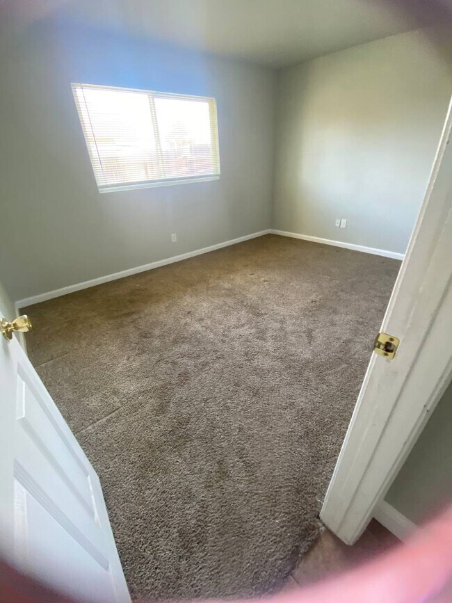 Foto del edificio - 314 W Maple St