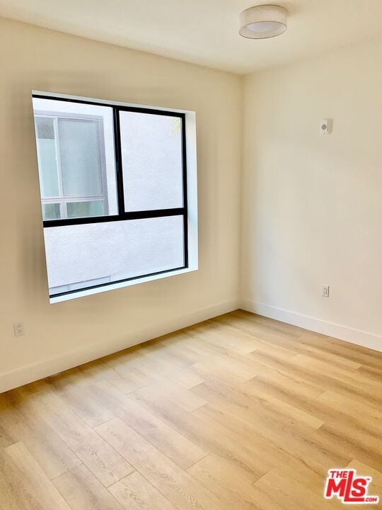 Building Photo - 1822 Overland Ave