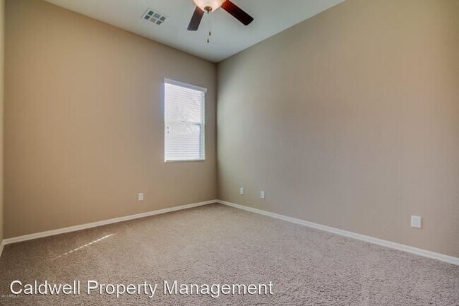 Building Photo - 3526 E Sierra Madre Ave