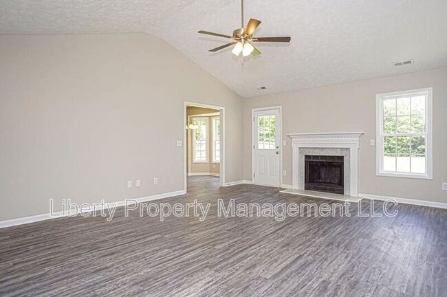 Building Photo - 1517 Clan Campbell Dr
