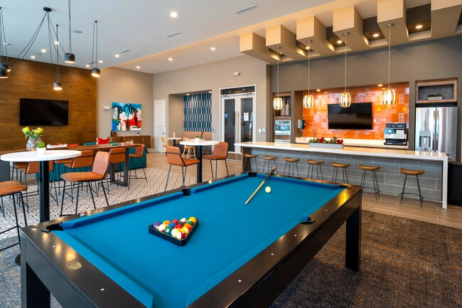 Building Photo - Lark Huntsville