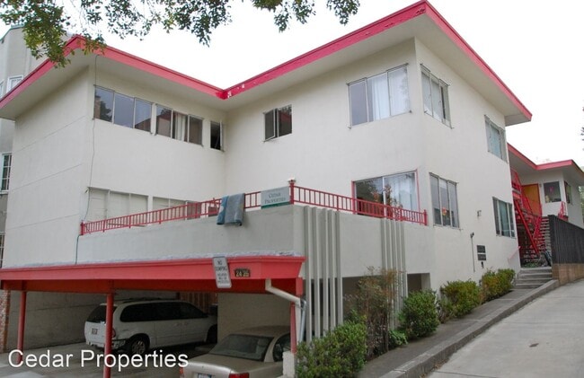 Building Photo - 2435 Hilgard Ave