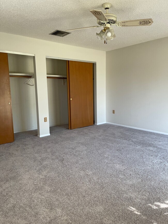 Foto del edificio - 7091 Brentford Rd