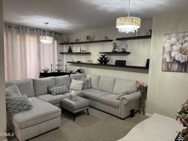 Building Photo - 250 N 1st St