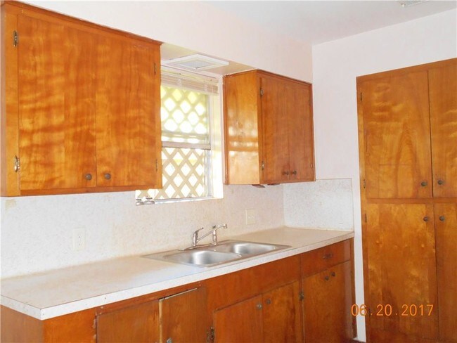 Foto del edificio - 3028 Sunnybrook Rd
