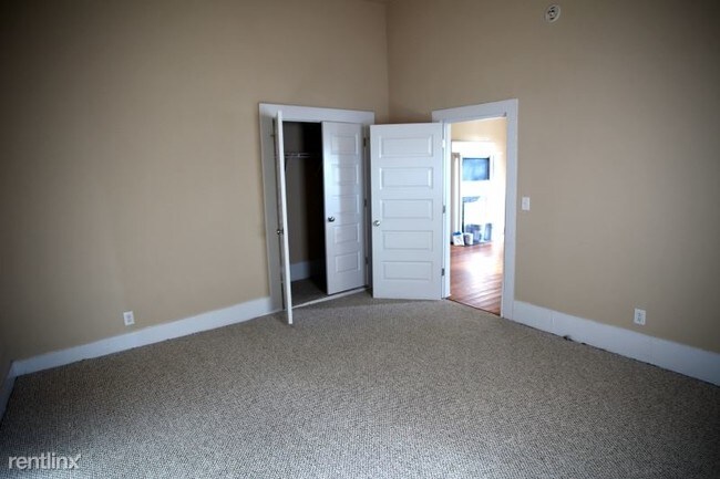 Foto del edificio - 352 Kelly St SE