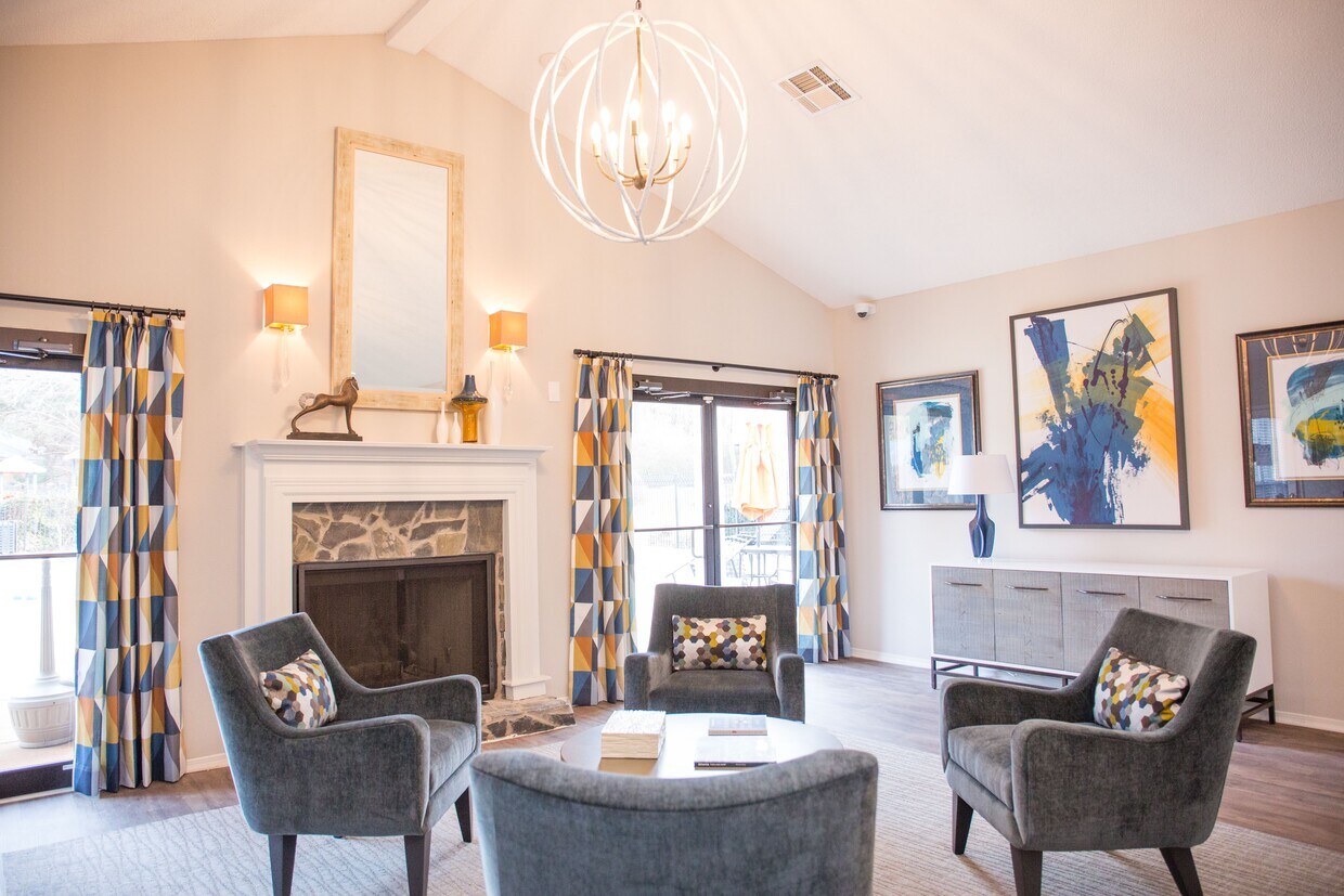 Brooks Crossing Apartments in Riverdale, GA