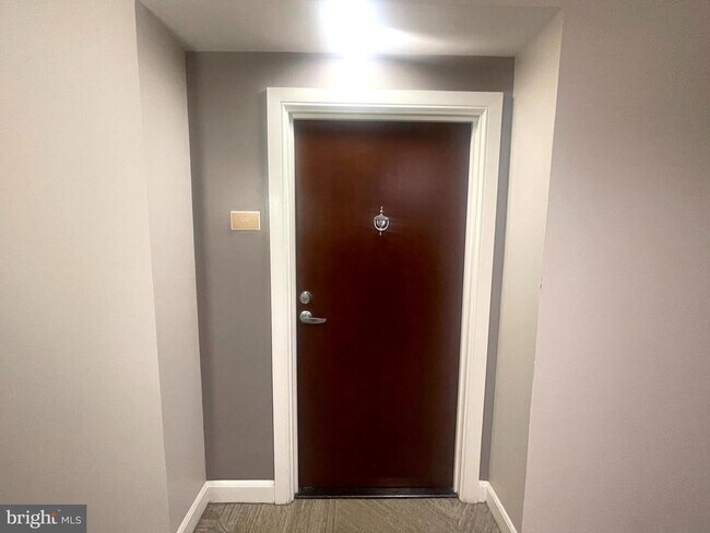 Foto del edificio - 1020 N Highland St