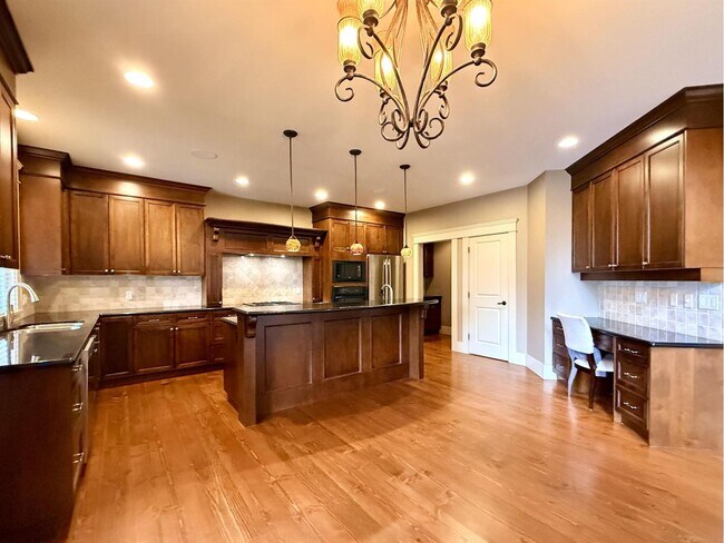 Photo du bâtiment - 3326-140A 140a St