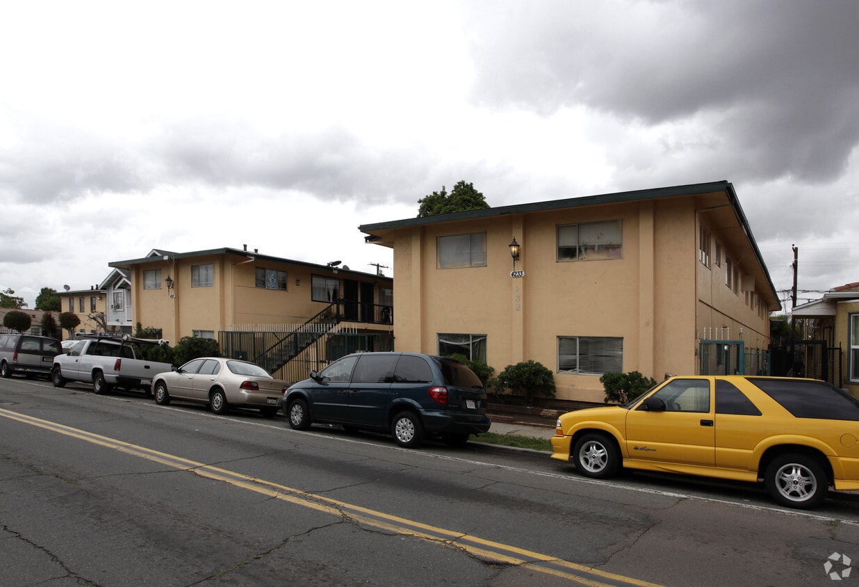 42334247 Euclid Ave, San Diego, CA 92115 Apartments in San Diego, CA