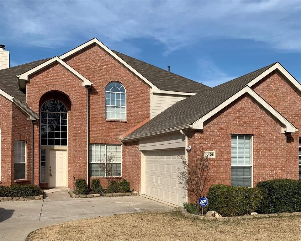 Primary Photo - 4408 Lakeside Dr