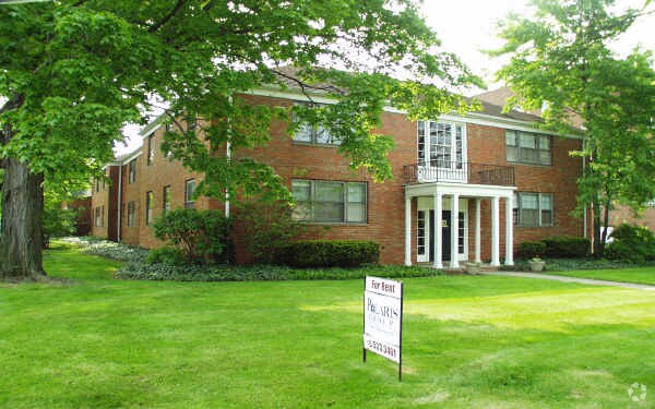  - 3255 Warrensville Center Rd