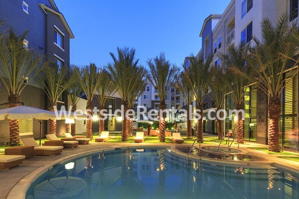 Foto principal - 6701 Eton Ave