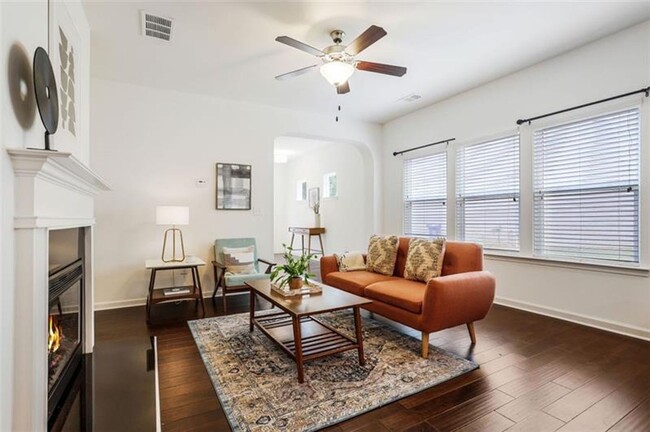Building Photo - Charming Decatur Townhome for Rent!