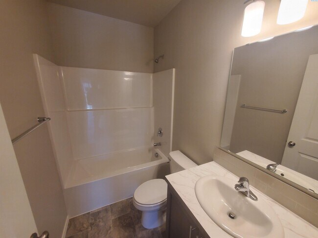 Foto del edificio - 722 Zee Pride Ln